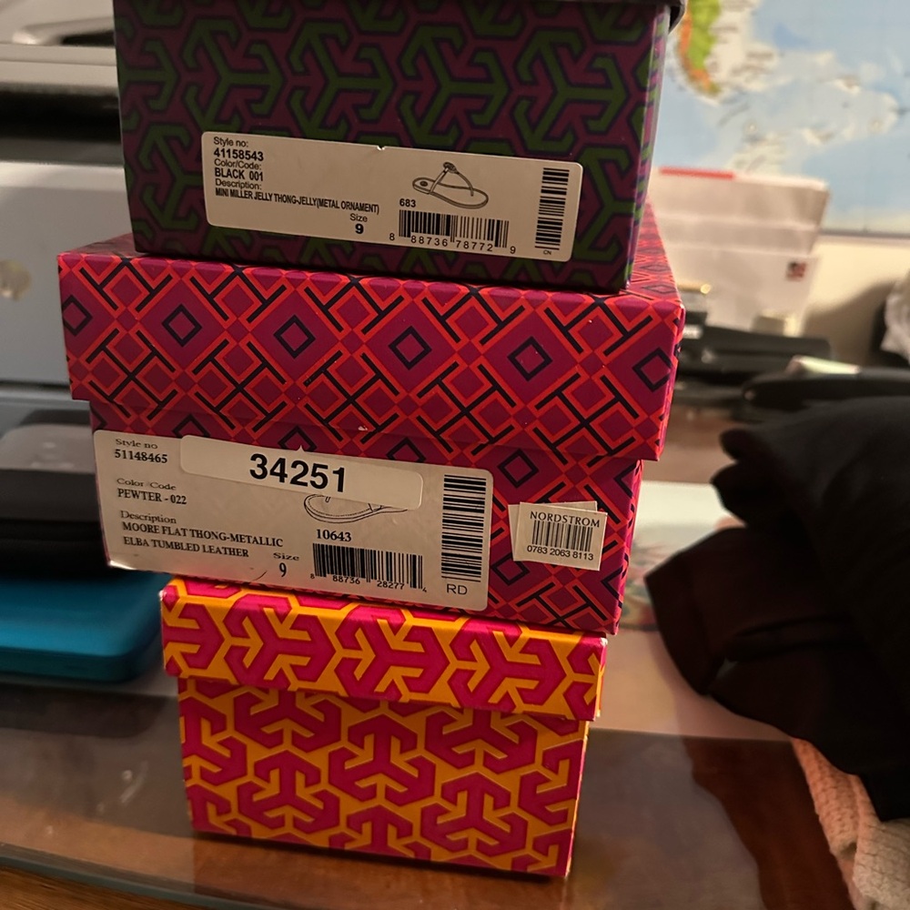 Tory burch shoe box